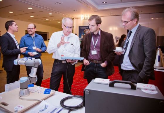 HLS Cobot World präsentiert UR Roboter